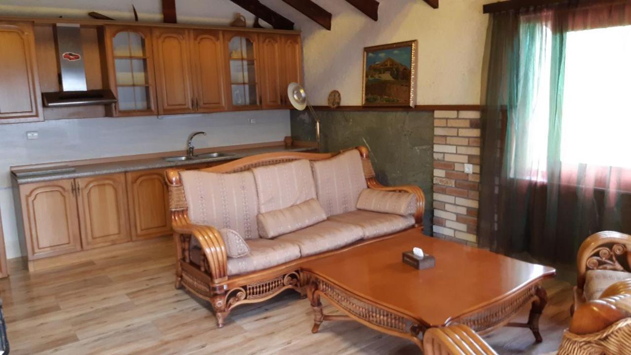 Alpine Castle Hotel Dilijan Eksteriør billede