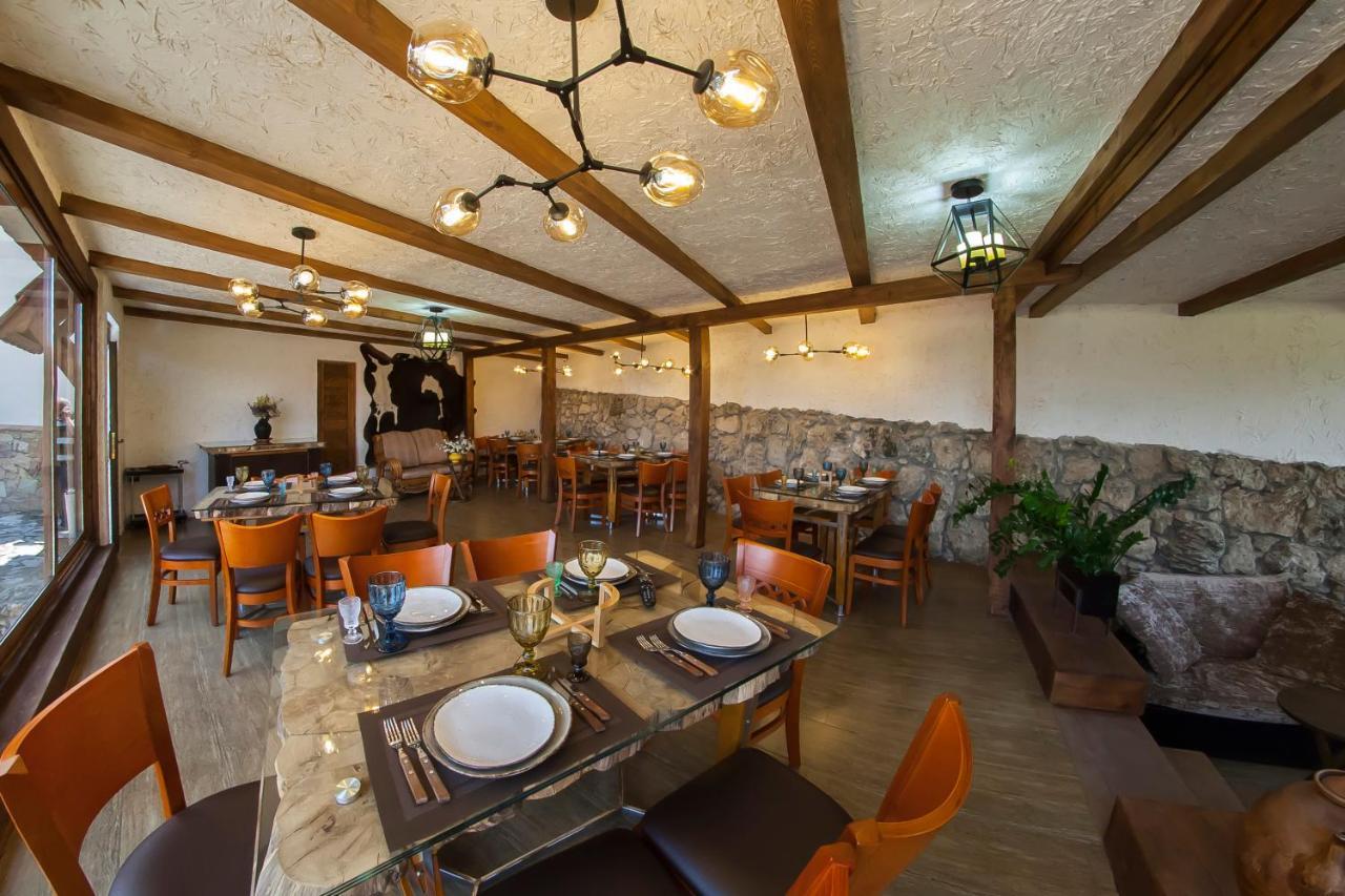 Alpine Castle Hotel Dilijan Eksteriør billede