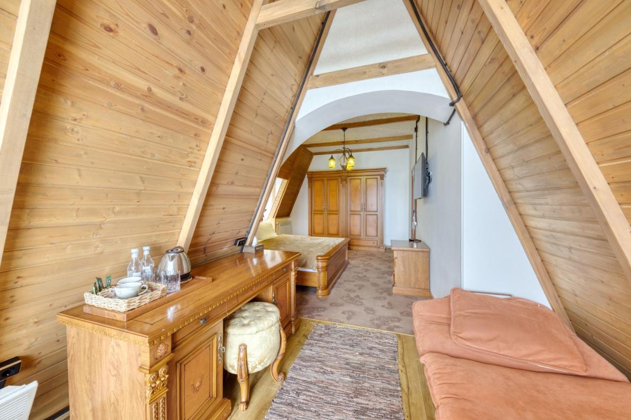 Alpine Castle Hotel Dilijan Eksteriør billede