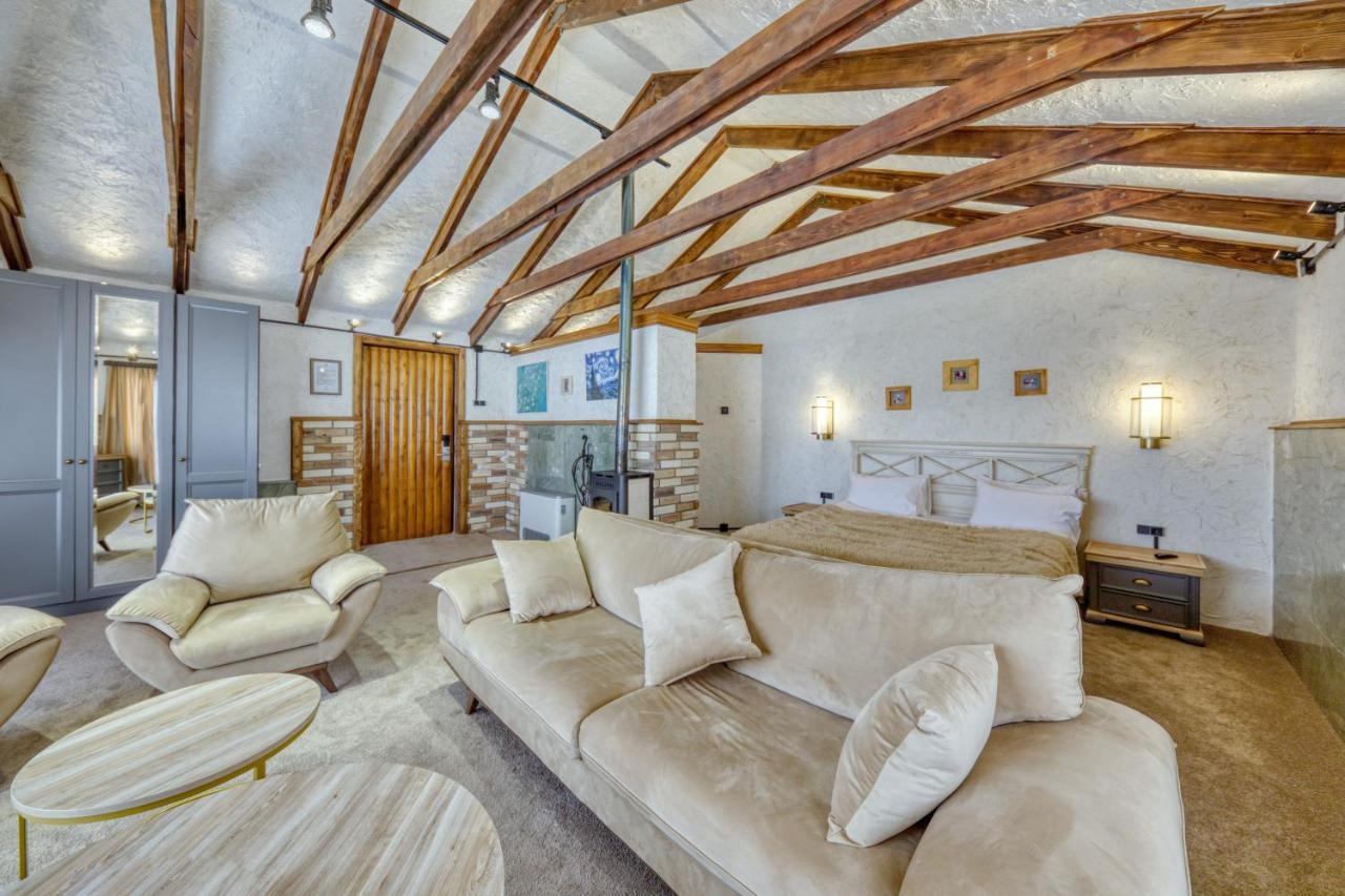 Alpine Castle Hotel Dilijan Eksteriør billede