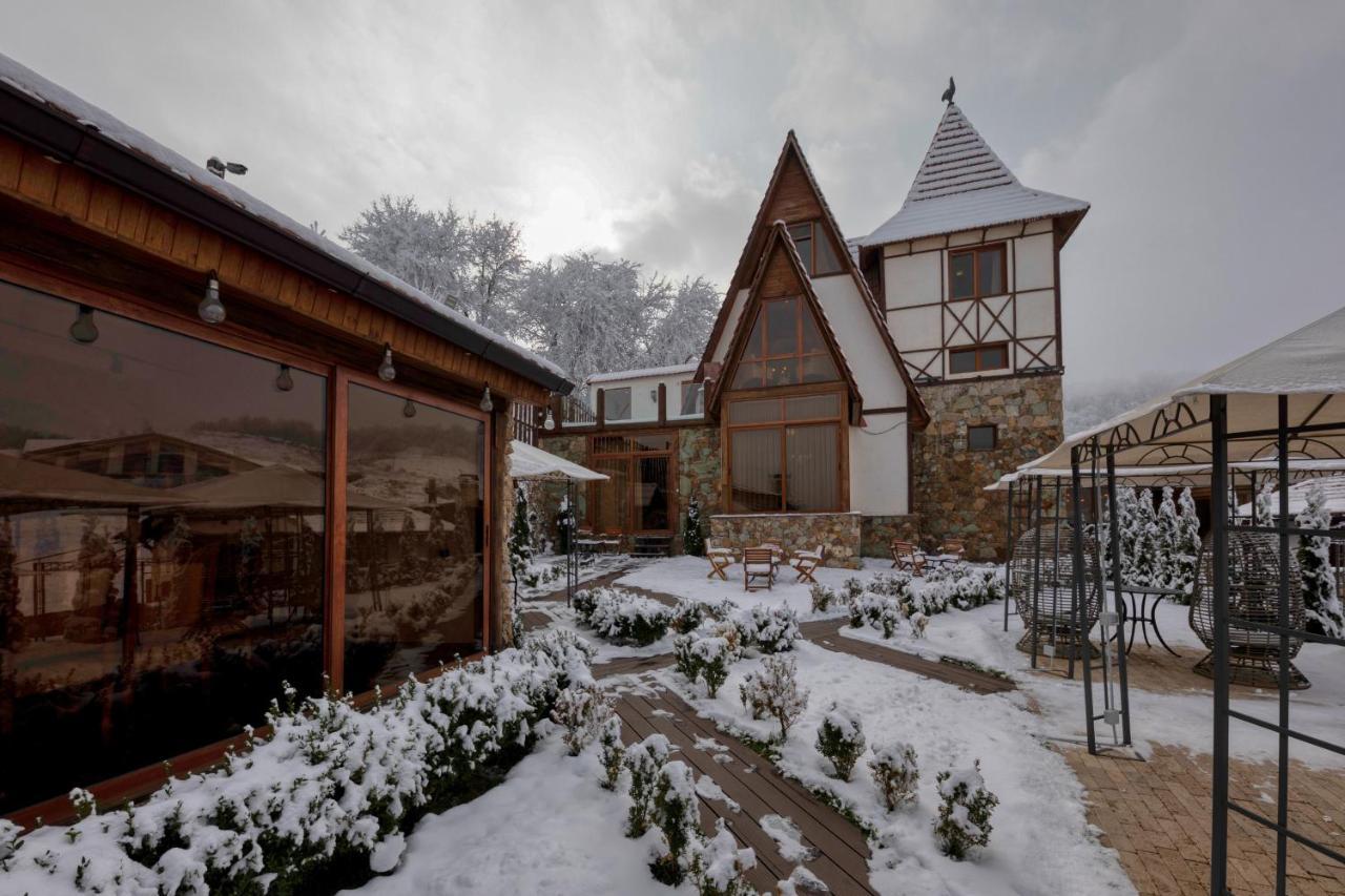 Alpine Castle Hotel Dilijan Eksteriør billede